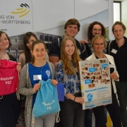 Gruppenbild von Freiwilligen im Landtag
